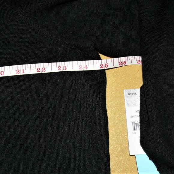 NWT C.D. daniels black sweater with matching scarf - Picture 7 of 9